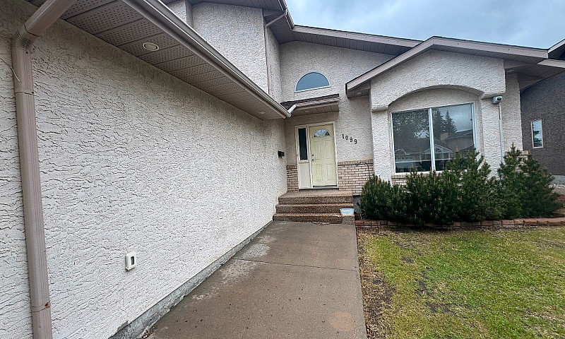 House For Rent In So...
