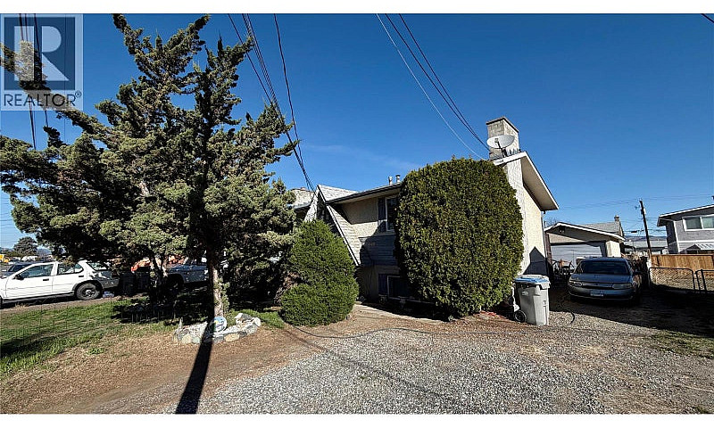 640 | 642 Courtenay ...