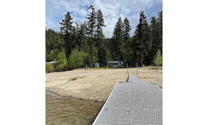 8558 Hwy 97A Mara, B...