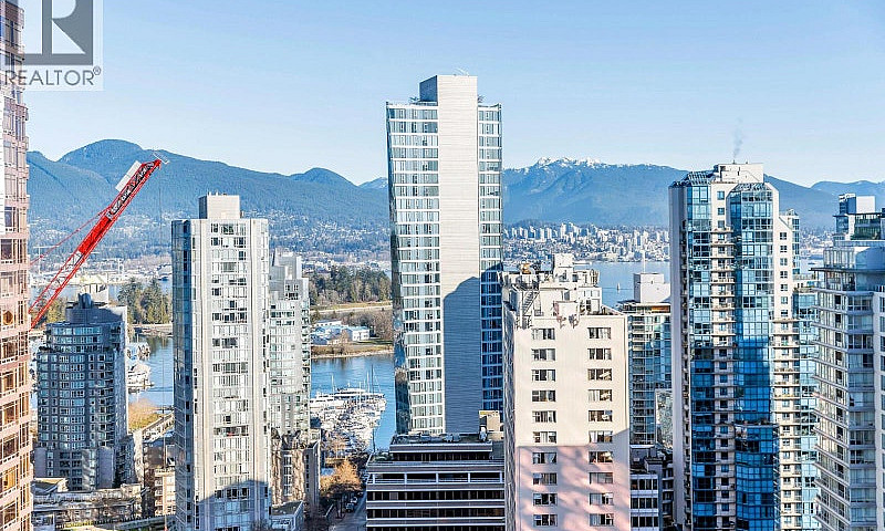 2204 1482 Robson Str...