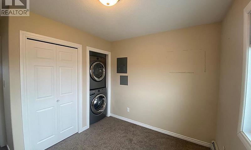 5, 5101 42 Avenue Gr...