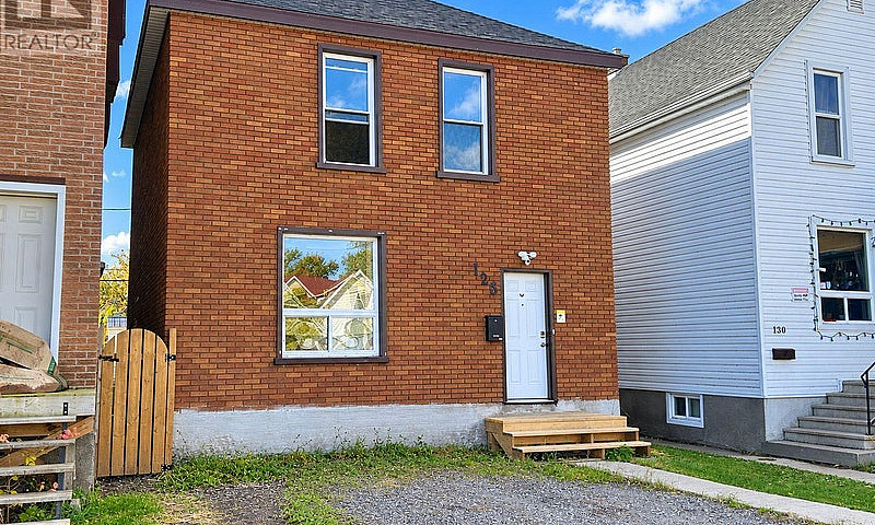 128 Bethune Street T...