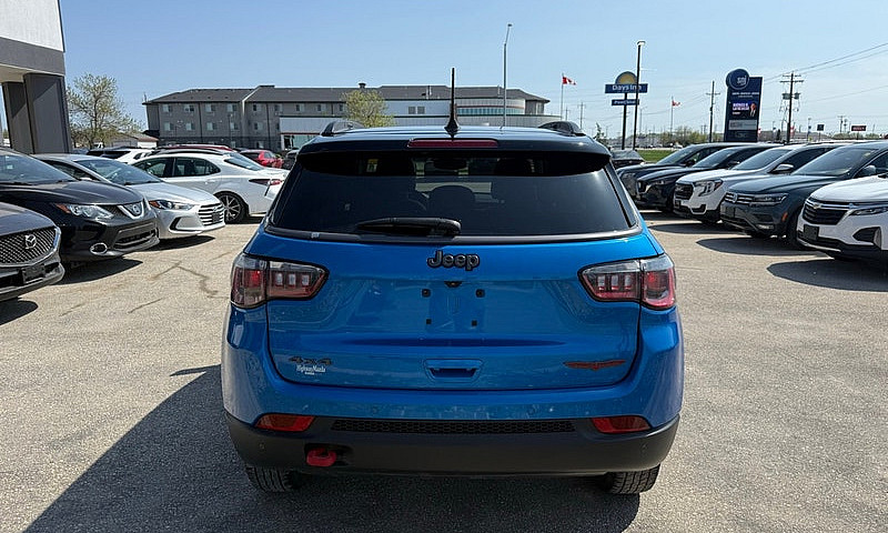 2022 Jeep Compass...