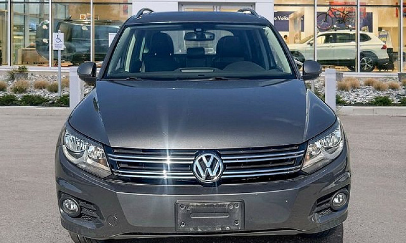 2017 Volkswagen Tigu...