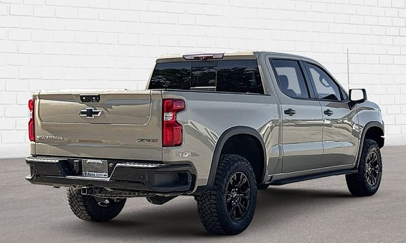 2022 Chevrolet Silve...