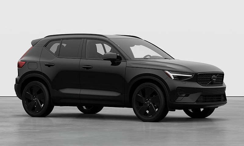 2026 Volvo Xc40...