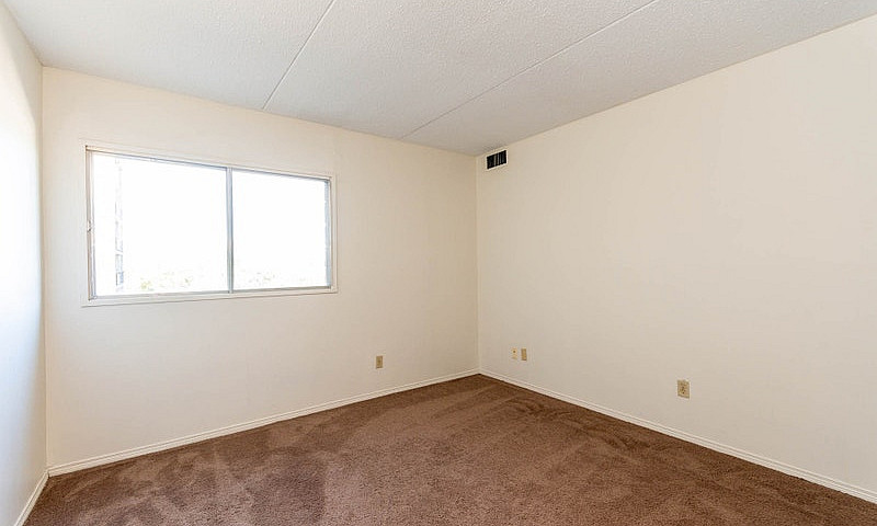 1 Bedroom - 4040 Gor...