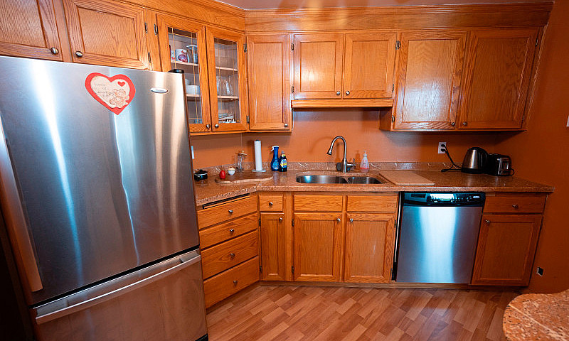 ***503-315 Hodder Av...