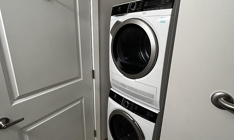 One Bedroom Apartmen...
