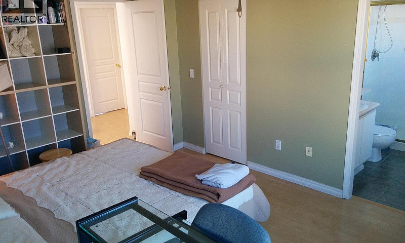 Rooms In Shared 1233...