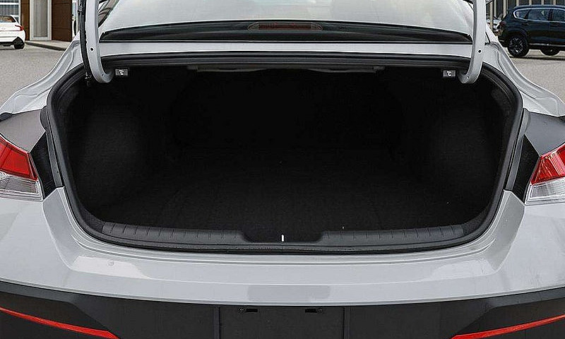 2026 Hyundai Elantra...