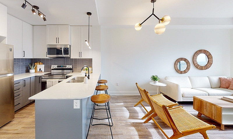 Modern 1 Bedroom + D...