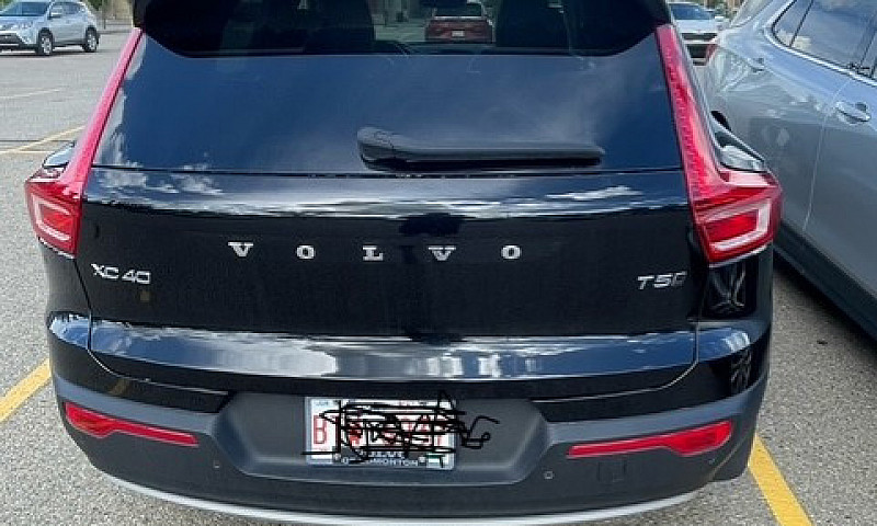 Volvo Xc 40 Black Su...