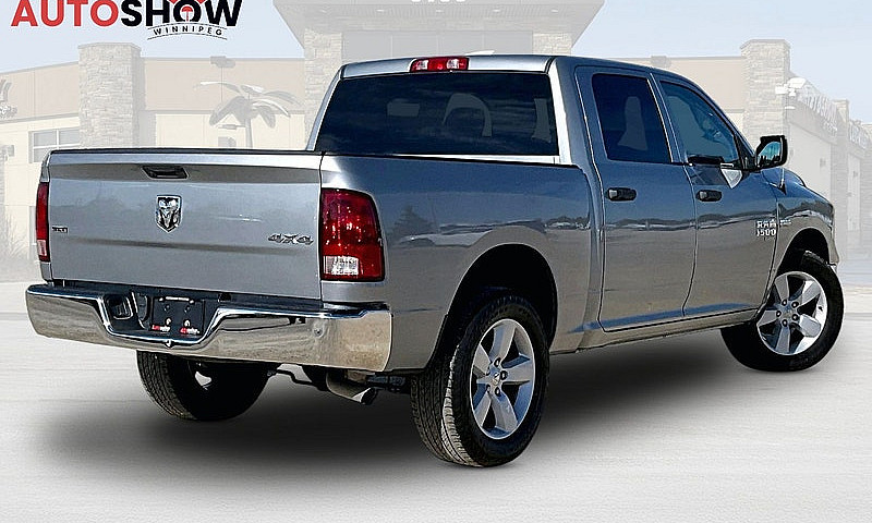2023 Ram 1500 Crew C...