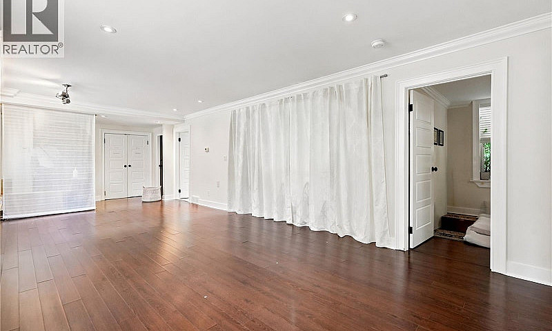 2216 Lorne Street Re...