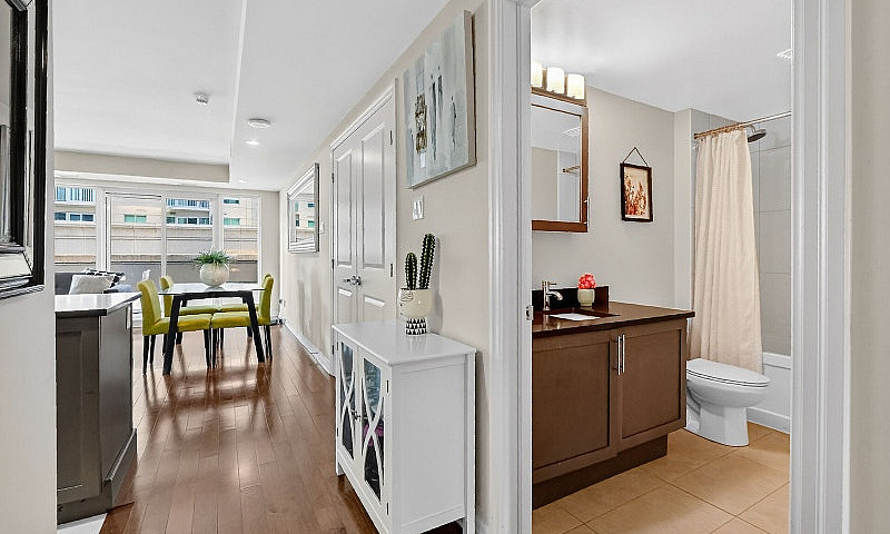 242 Rideau Street #2...