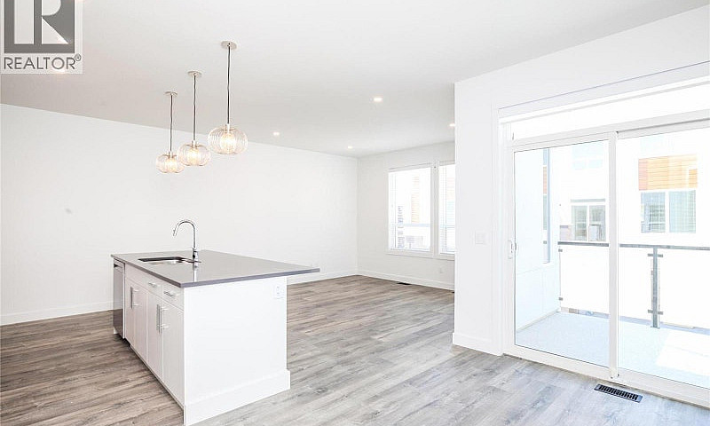 610 Academy Way Unit...