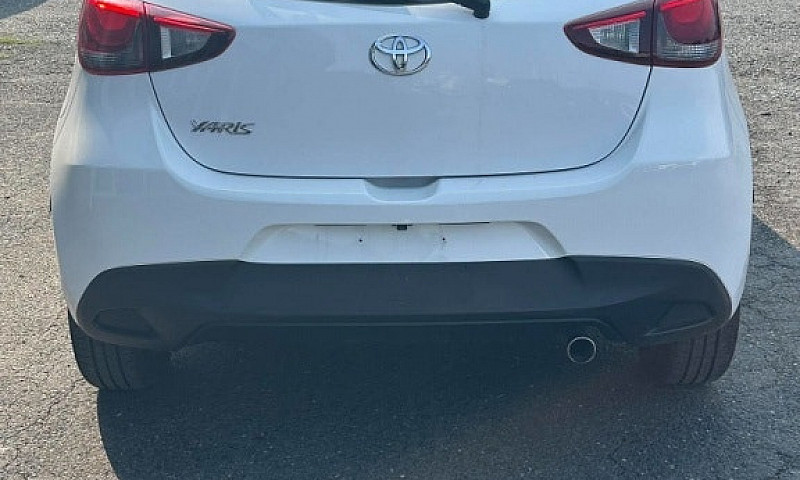 2020 Toyota Yaris Ha...