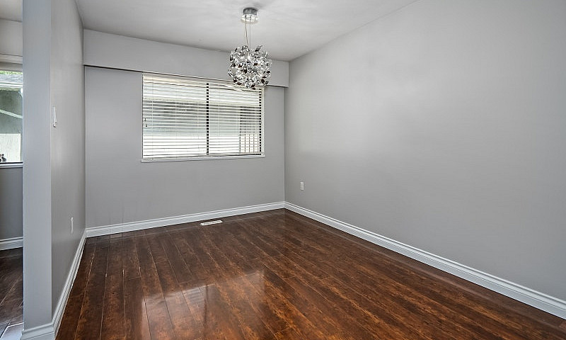 5 Bedroom Home In Qu...