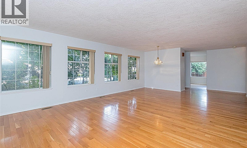 727 Park Pl Duncan, ...