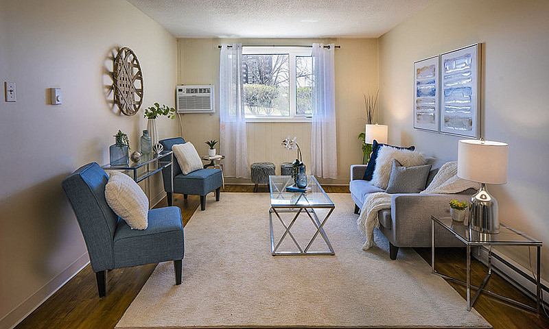 Spacious 2 Bedroom S...