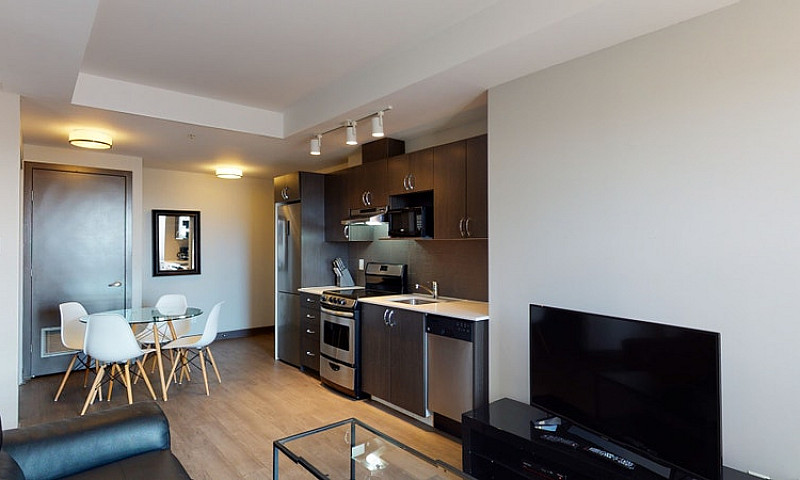 2 Bed 1 Bath In Gold...