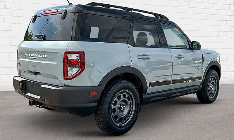 2024 Ford Bronco Spo...