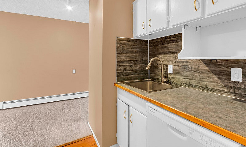 Move In Ready 25+ Va...