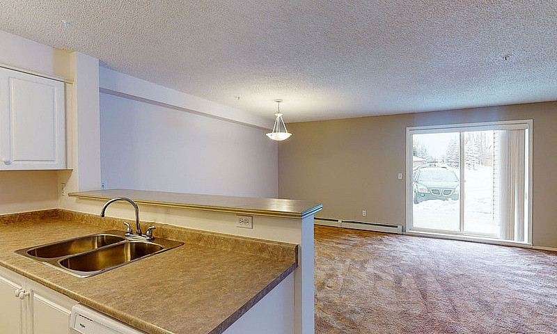 2 Bed X 1 Bath Apart...