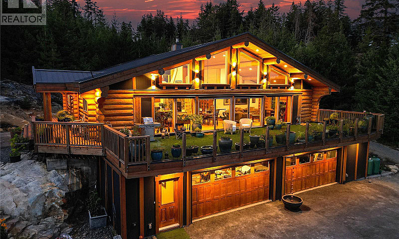 4250 Goldstream Heig...