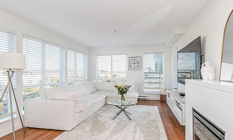 311 15775 Croydon Dr...