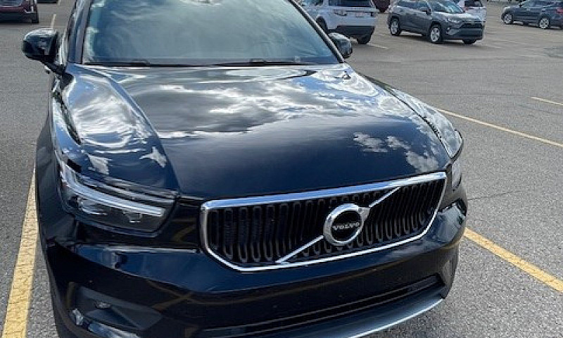 Volvo Xc 40 Black Su...