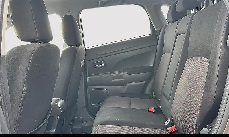2017 Mitsubishi Rvr ...