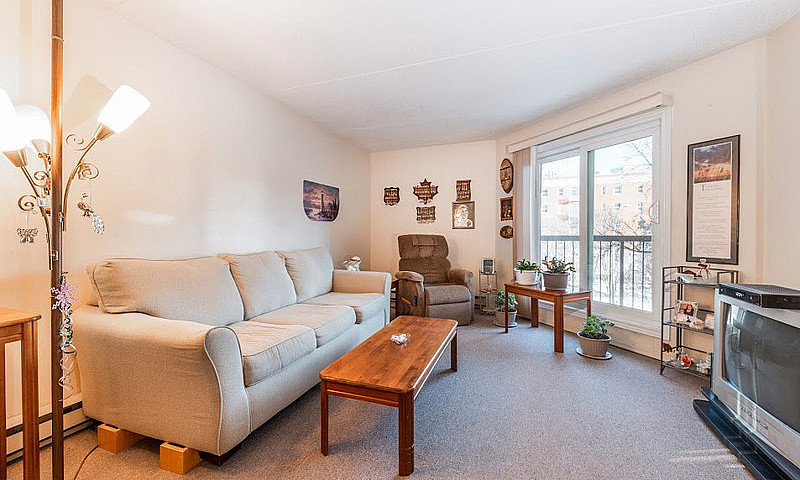 374 Edmonton St- 1 B...