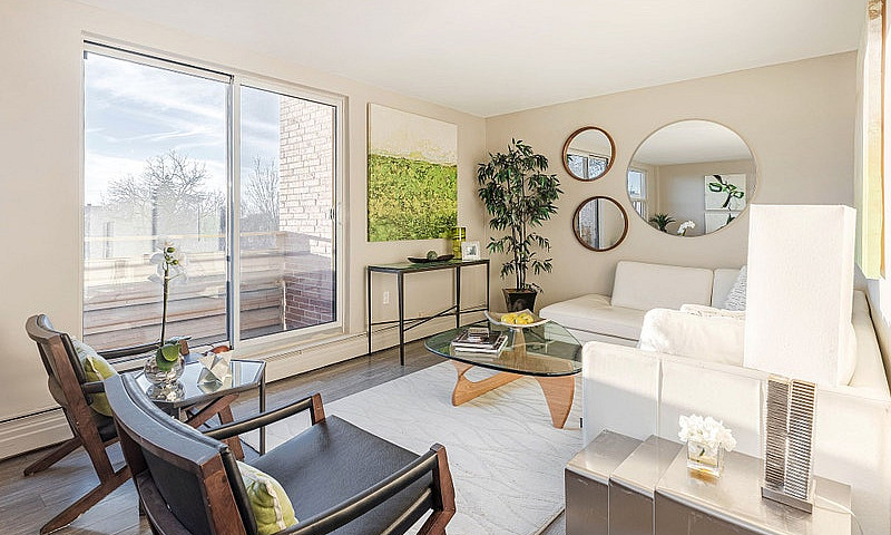 Renovated 2 Bedroom ...