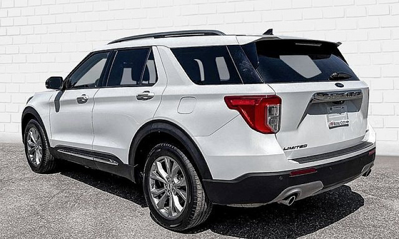 2023 Ford Explorer L...