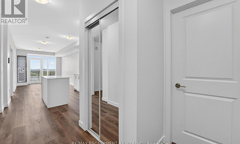 822 - 461 Green Road...