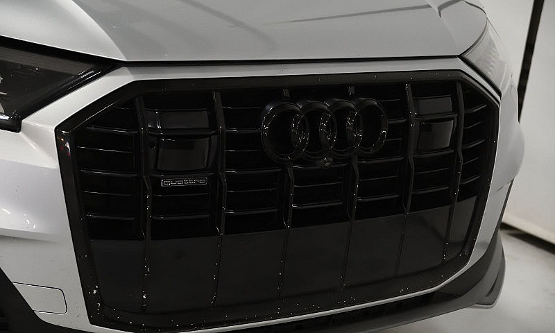 2020 Audi Q7 Technik...