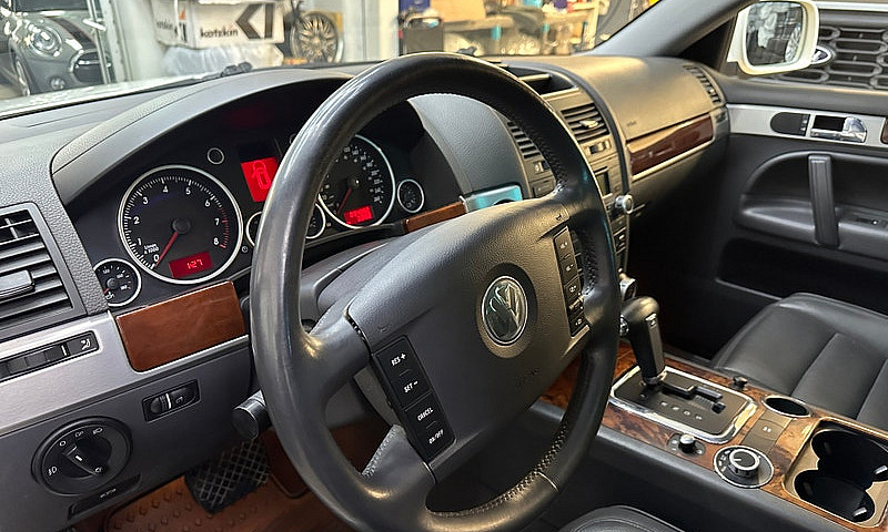 2007 Volkswagen Toua...