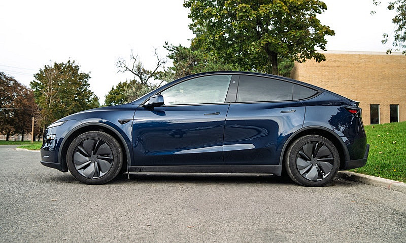 2026 Tesla Model Y L...