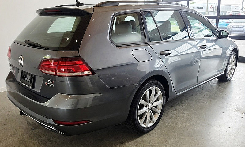 2018 Volkswagen Golf...