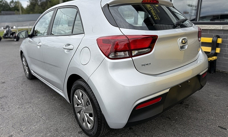 2018 Kia Rio 5 Porte...