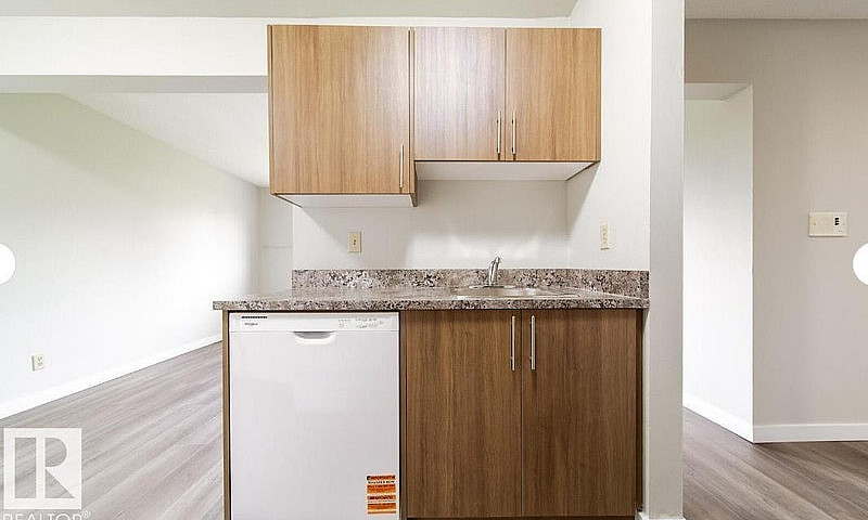 3415 106 Av Nw Edmon...
