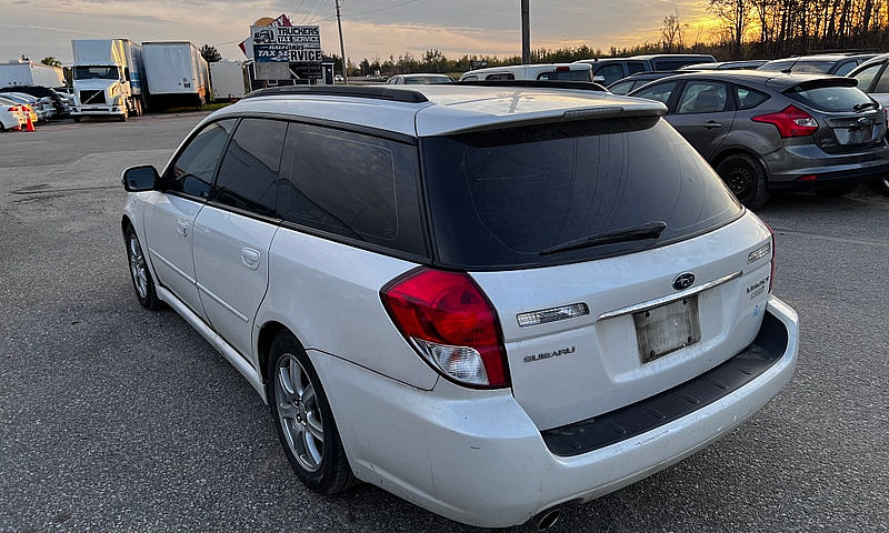 2009 Subaru Legacy...