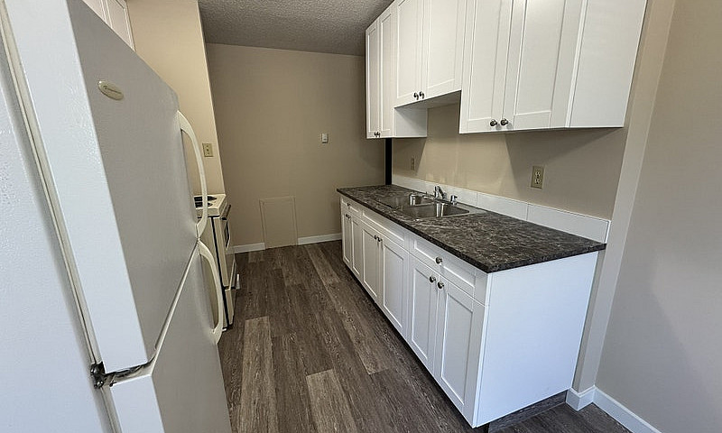 Spacious 2 Bedroom A...