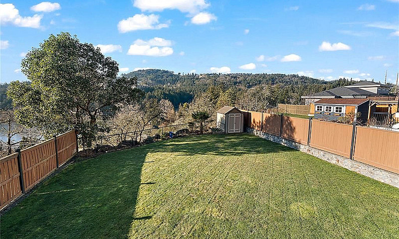 Stunning, 4 Bedroom,...