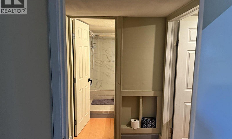 1407 W48 Ave Vancouv...