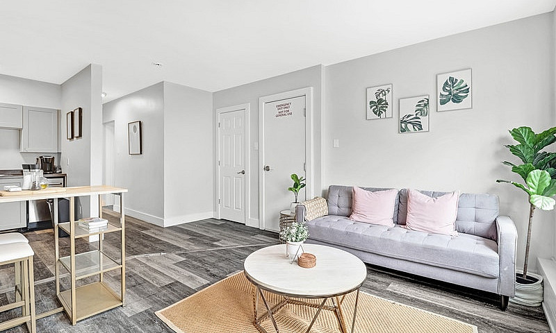 Renovated 1-Bedroom ...