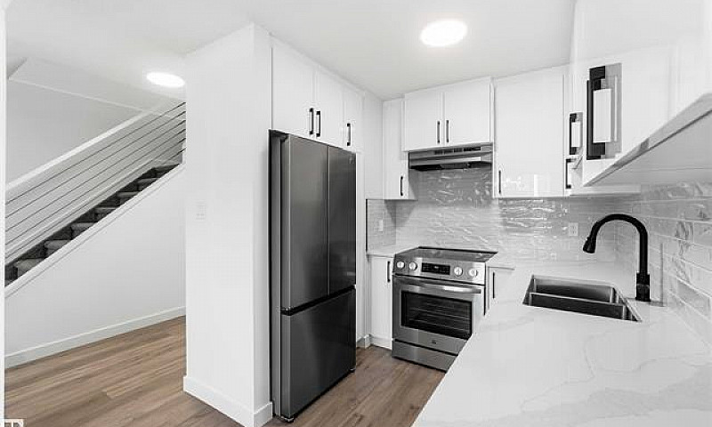 Fully Renovated 4 Be...