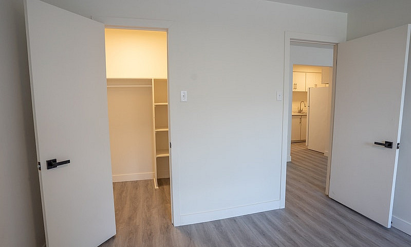 3 1/2 Style Condo, À...